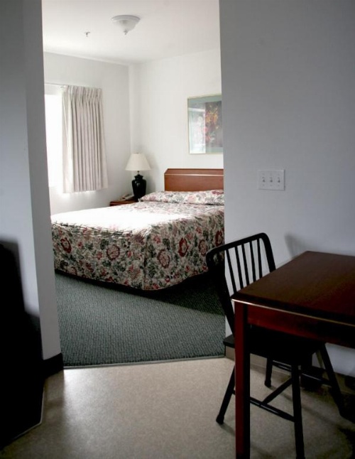 Ponderosa Motel image 13